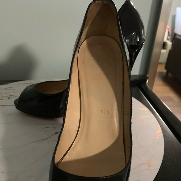 Authentic Peep Toe Louboutin - Picture 2 of 6